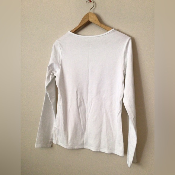Company long sleeve t-shirt for women. Size medium. - Picture 2 of 4